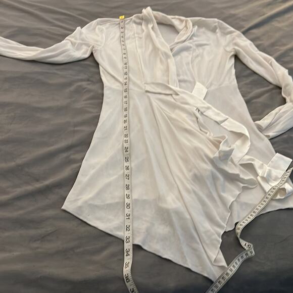 Studio Y  Size XL. White Knit Cardigan with Satin Tie Asymmetrical - Picture 9 of 9